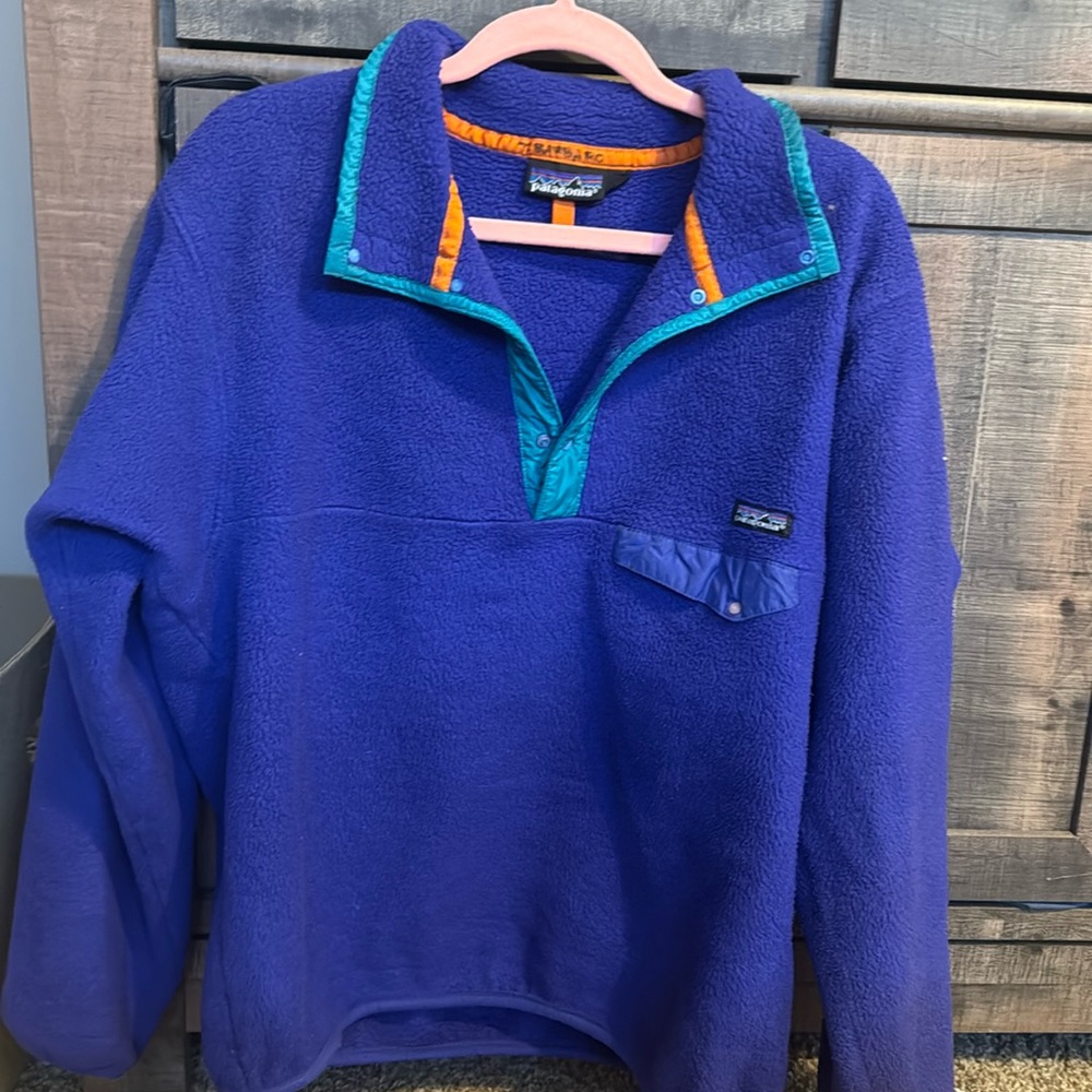 Large Patagonia pullover